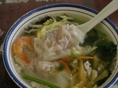 鲜肉馄饨-长人馄饨铺(解放街店)