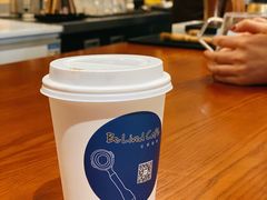 外带热拿铁-Be Lived Cafe比例咖啡(摩天轮店)
