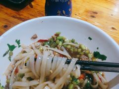 酸辣鸡杂粉-肆姐面粉馆(坡子街店)