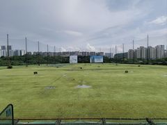 -广州冠景高尔夫练习场