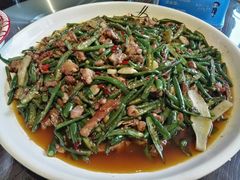 大盘肥肠鸡-易老头三样菜(南滨路总店)