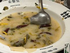 -渔语鱼新川菜Bistro(万象天地店)