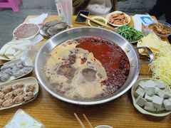 -储奇门鳝鱼火锅(总店)