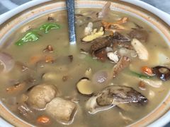 -蔼若春.传承三十年云南菜(金碧公园店)