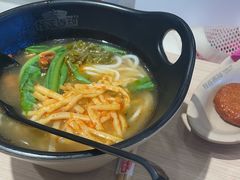-桂在香知桂林米粉(南岗松雷店)