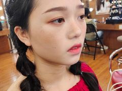 -金夫人化妆摄影职业培训学校