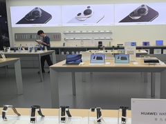 -华为授权体验店(华强北电子广场)