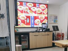 -魔都三兄弟酸辣粉·蘸卤炸串(虹桥万科店)