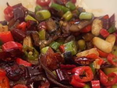 -鱼鲜饭香·招牌汽锅剁椒鱼头王