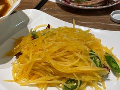 -清真·玛丽亚新疆菜主题餐厅(浙江中路店)