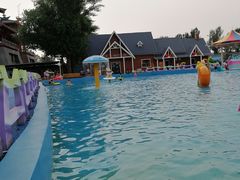 -沈阳龙润夏宫温泉水乐园