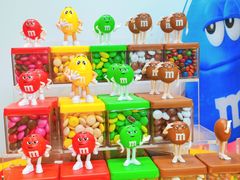 -m豆巧克力世界(上海世茂广场店)