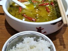-渝是乎酸菜鱼·川渝小炒(新世界百货望京店)