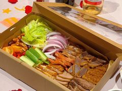 -黛遇·黛瓦宴花园餐厅