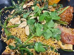 -醉人椒麻辣香锅(王府井喜悦店)