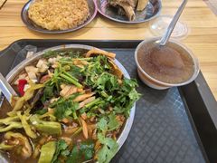 -柳州肥姨妈大骨螺蛳粉(东靖路店)