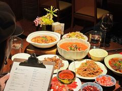 -肆海小川菜酒馆Wine Bistro (青年路店)