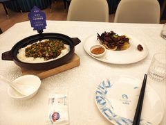 -品海楼·大连海胆锅贴馆(东港店)