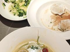 -新天明砂锅鱼头煲