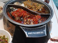 -阿瓦山寨·湘菜现炒·剁椒鱼头王(咸阳总店)