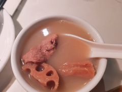 -小凤庭·地道湖北菜武昌鱼·藕汤(38年黄鹤楼店)