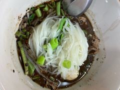 -席娜卡琳火车铁道夜市