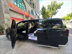 -富君租车(外滩店)