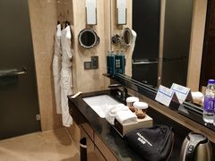 -广州天河希尔顿酒店