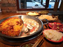 -四小区火锅·巷子里的重庆火锅(花照壁店)