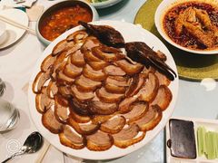 德胜枣木烤鸭-雀蓝川菜(奥体广场店)