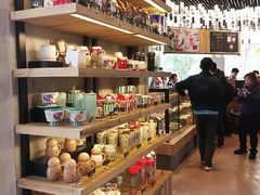 -星巴克臻选(湖滨道店)