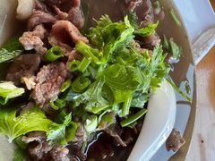 -大众跷脚牛肉馆·非遗传承单位(峨眉山店)