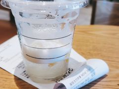 人鱼桃桃星冰乐-星巴克(广州百信广场东区店)