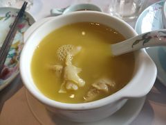 浓汤花胶鸡汤-维园悦谱·海派家常菜(乌鲁木齐南路店)