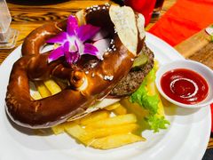 -申德勒加油站餐厅(三里屯北小街店)