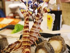 花竹虾-鲜入围煮花胶鸡海鲜火锅