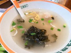 鱼籽鲜虾小馄饨-陈家生煎(世茂双子塔店)