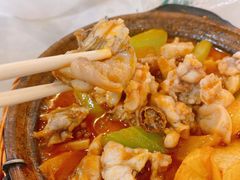 砂锅酸笋牛蛙-丽丽三鲜螺蛳粉(田林路店)