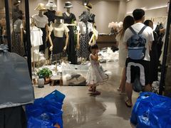 -广州白马服装市场
