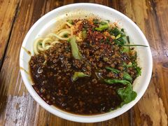 炸酱油泼面-老陈婆手工面庄