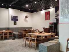 大堂-仁虎老火锅(黄泥磅店)