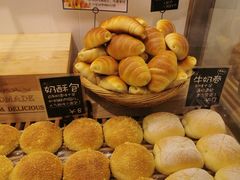 奶酥包-稻田秋日式面包