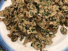 刺老芽炒蛋-闯关东东北农家菜(崂山石老人店)
