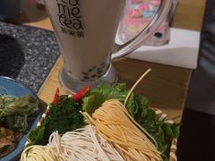 -湊湊火锅·茶憩(郑州绿地新都会店)