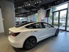 -TESLA 特斯拉(上海太古汇体验店)