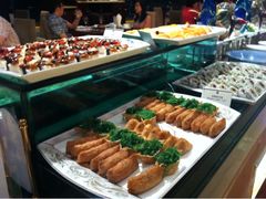 -荣誉国际酒店-云顶旋转餐厅