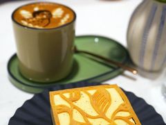 -潮一不贰·法式甜品·生日蛋糕·西式简餐(外滩店)