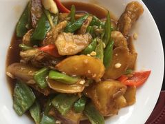 -红东阁东北菜烤肉酒馆(CROSS万象汇店)