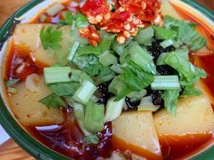 -拈签一笑黄牛肉辣卤串串