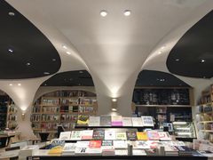 -钟书阁(珍园店)